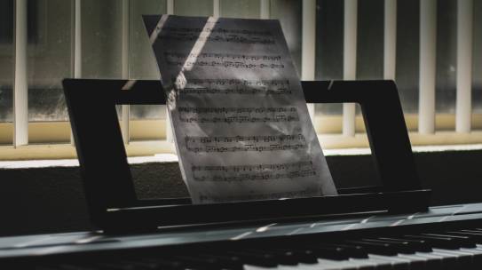 Klaviernoten online finden – Die besten Anbieter im Vergleich
